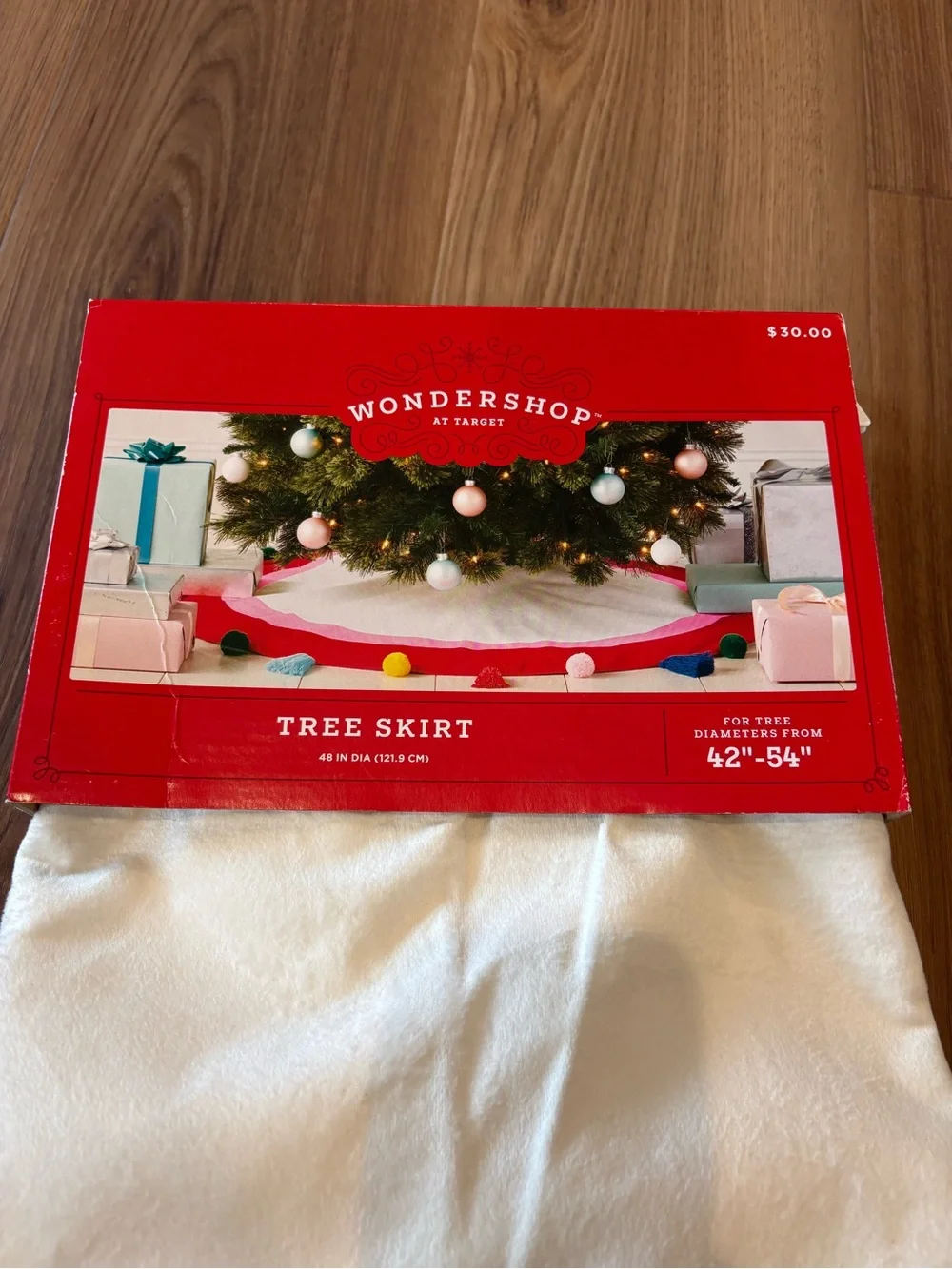 NWT Wondershop 48